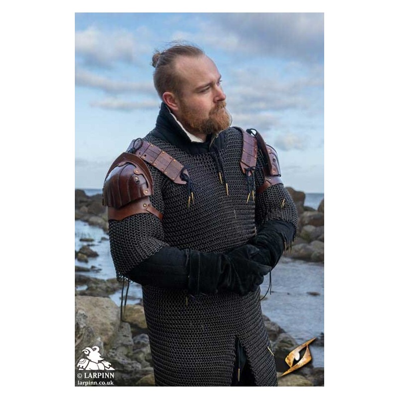 Woodsman Shoulder Set - Brown - LARP Leather Shoulder Armour