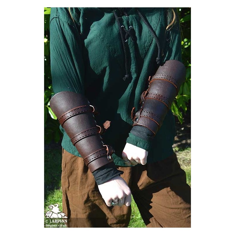 Raygar Leather Bracers