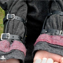 Bear Paw Bracers - Black