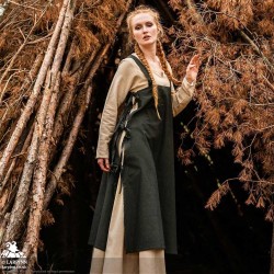 Hildegard Overdress - Black