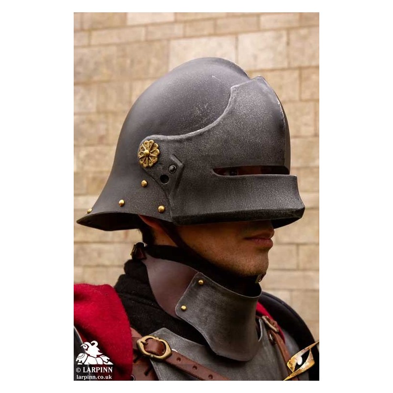 Renegade Helmet - Epic Dark - LARP Plate Armour