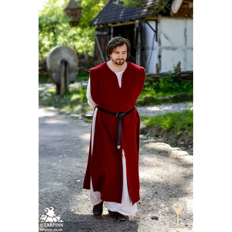Bernard Cyclas - Red - LARP Costumes - Medieval Tabard