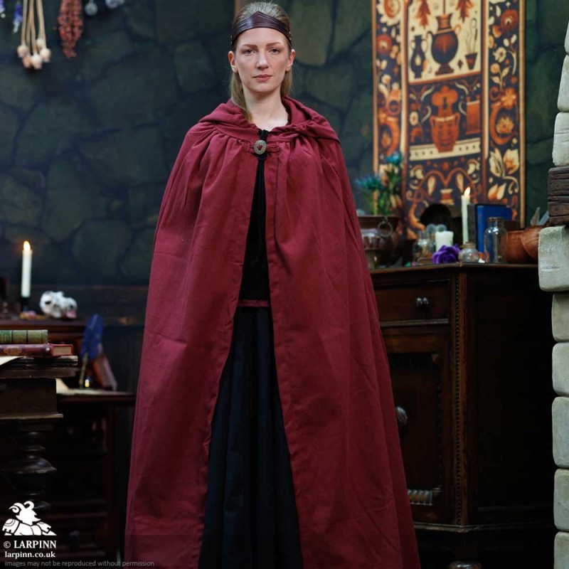 Rogue Cloak - Red - LARP Capes