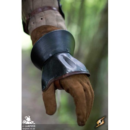 Squire Gauntlets - Epic Dark Metal